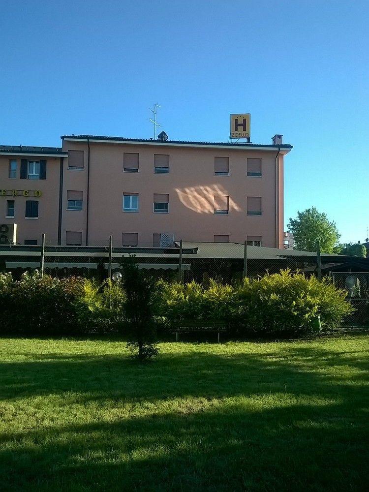 Albergo Zoello Je Suis Castelvetro di Modena Exterior photo